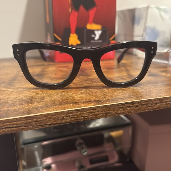 COPY - Burberry glasses - Picture 7 of 8